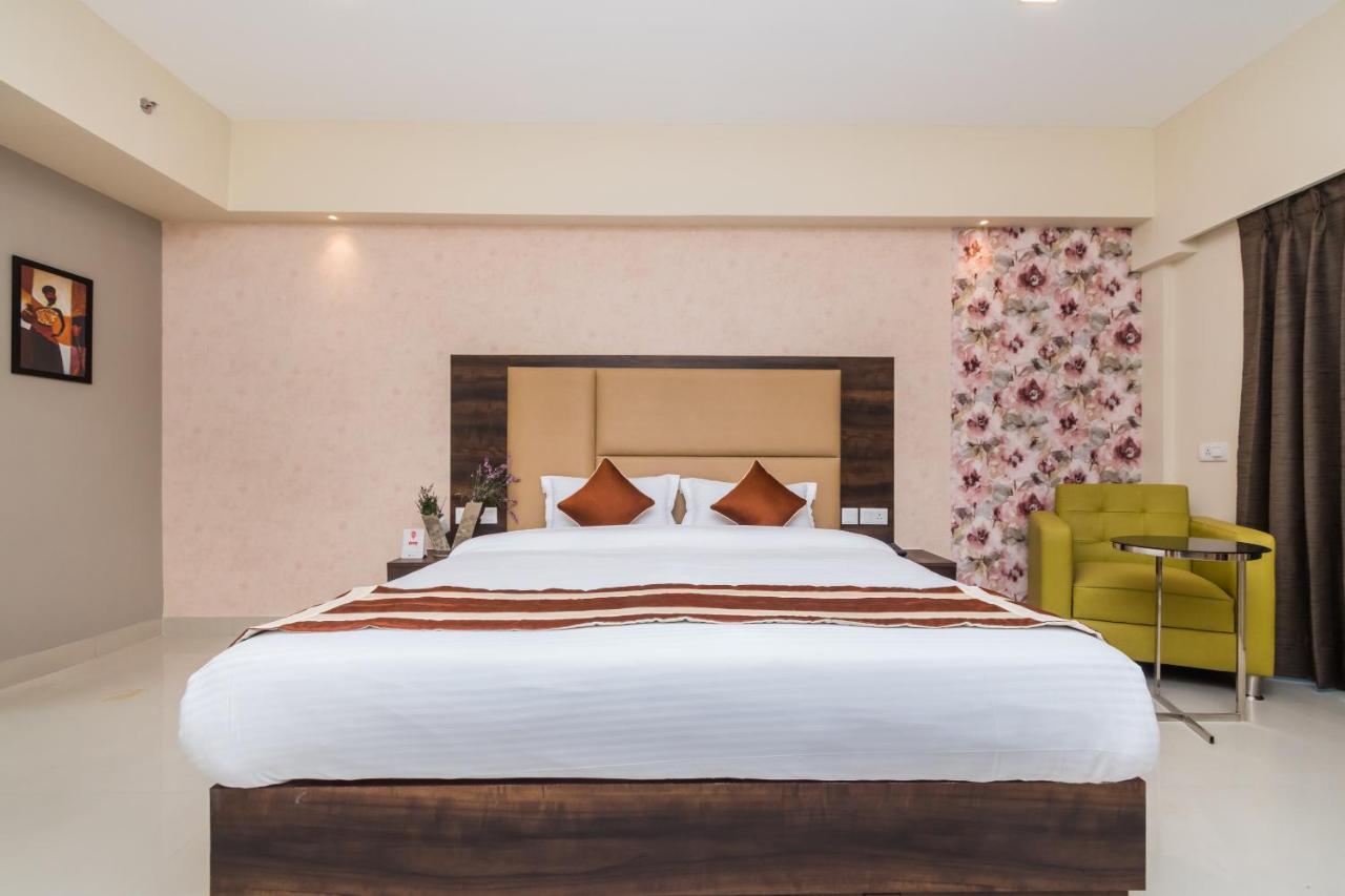 Capital O 10212 Hotel West Willows Xanadu Calcutta  Esterno foto