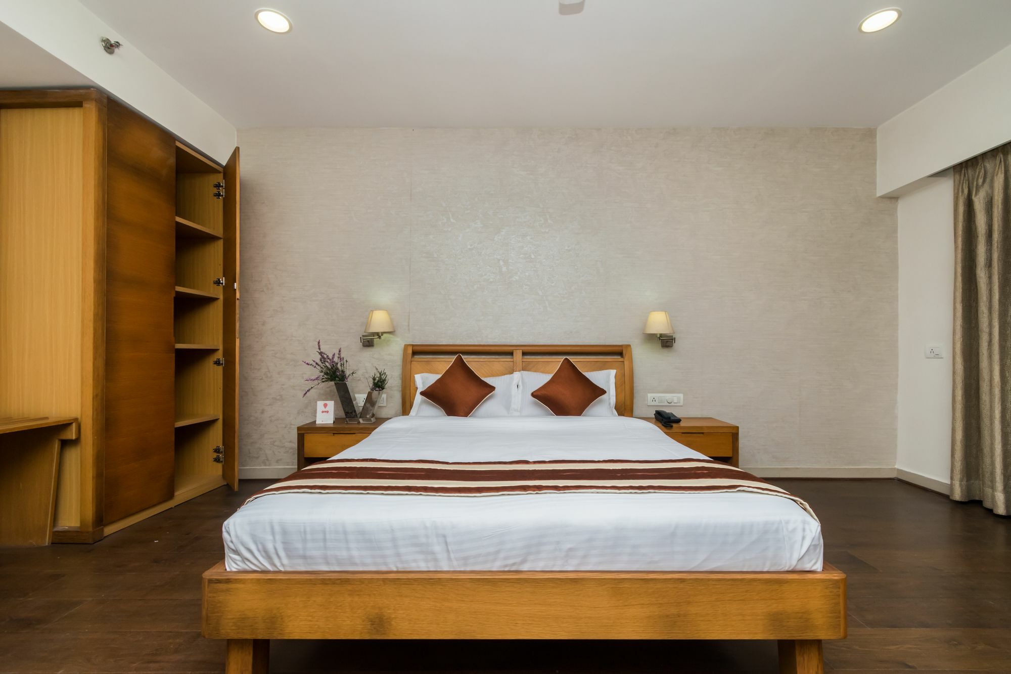 Capital O 10212 Hotel West Willows Xanadu Calcutta  Esterno foto